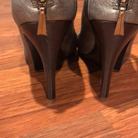 Rachel Roy Heels - Picture 6 of 8